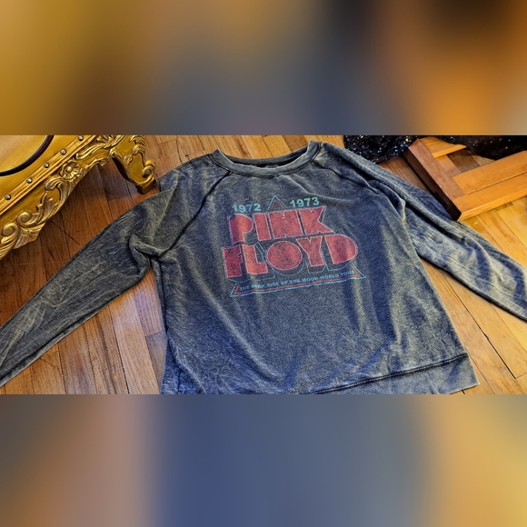 Pink Floyd Graphic Sweatshirt By Recycled Karma. Distressed Grey. Size Small - Picture 4 of 9